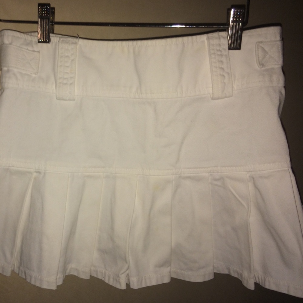Juicy Couture mini pleat skirt